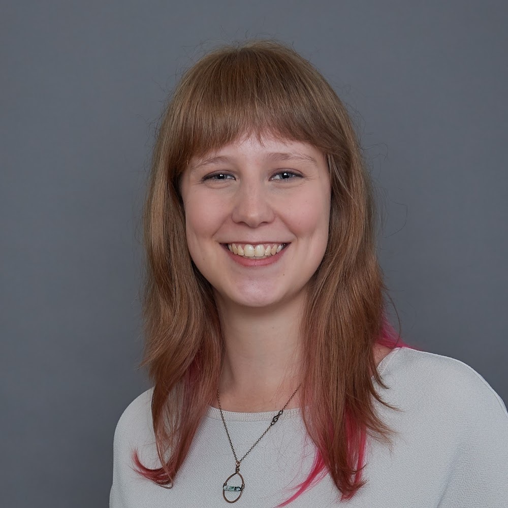 Meet your Posher, Julia